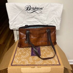 Brighton- leather purse w/ storage bag and box, 14x7x2.5”, EUC!